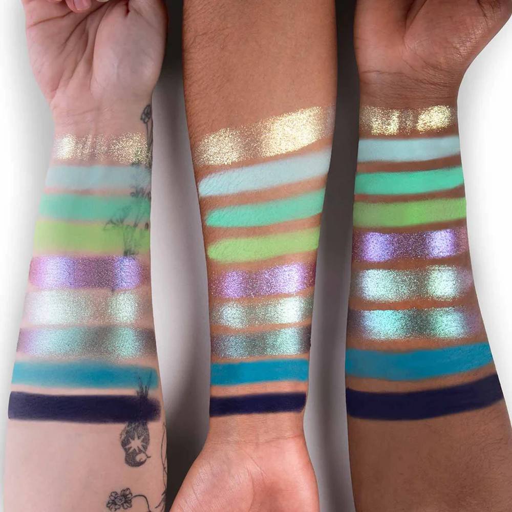 Lethal Cosmetics Avatar The Legend Of Korra - Raava Oogschaduw palette - Multicolours